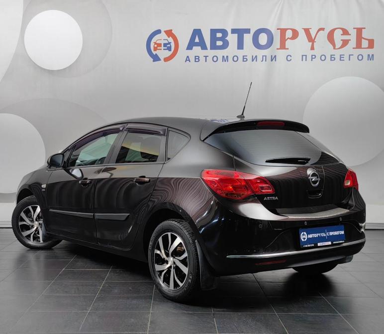 Opel Astra J Рестайлинг Москва  - изображение 2