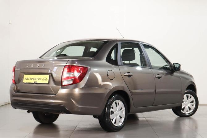 Lada (ВАЗ) Granta I Рестайлинг с пробегом 2022 года, цена 899 000 рублей, 17200 км, седан, Автокод Объявления