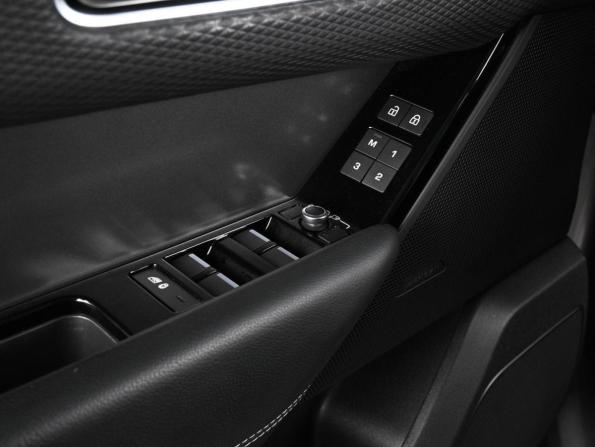 Land Rover Range Rover Velar I с пробегом 2021 года, цена 5 799 000 рублей, 69519 км, внедорожник, Автокод Объявления