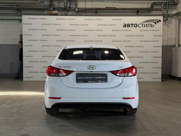 Hyundai Elantra V (MD) Рестайлинг с пробегом 2014 года, цена 1 029 000 рублей, 143000 км, седан, Автокод Объявления