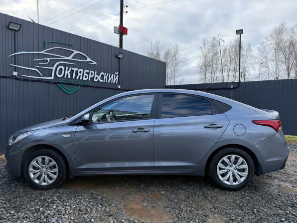 Hyundai Solaris II с пробегом 2018 года, цена 1 029 000 рублей, 157549 км, седан, Автокод Объявления
