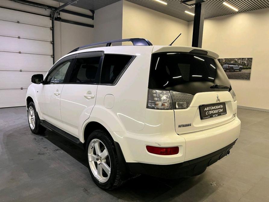 Mitsubishi Outlander II Рестайлинг Новосибирск  - изображение 4