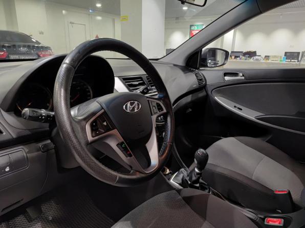Hyundai Solaris I с пробегом 2012 года, цена 677 000 рублей, 151907 км, хэтчбек, Автокод Объявления