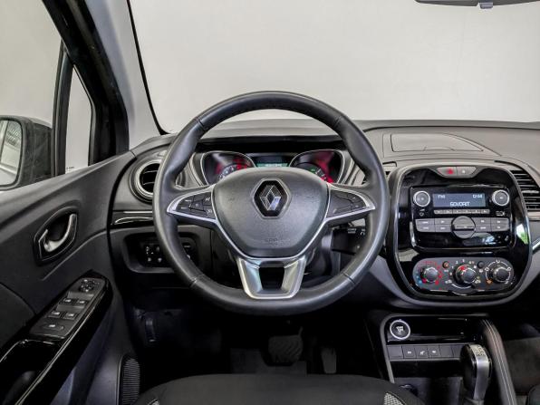 Renault Kaptur I Рестайлинг с пробегом 2021 года, цена 1 489 000 рублей, 85265 км, внедорожник, Автокод Объявления