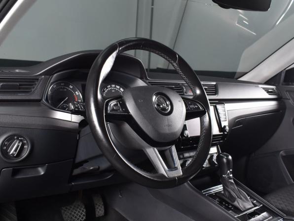 Skoda Superb III с пробегом 2017 года, цена 1 949 995 рублей, 159707 км, лифтбек, Автокод Объявления