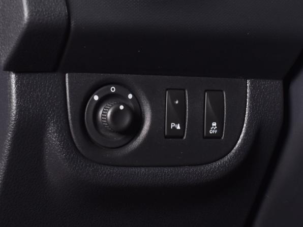 Renault Sandero II Рестайлинг с пробегом 2021 года, цена 1 299 995 рублей, 50371 км, хэтчбек, Автокод Объявления