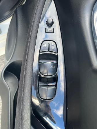 Nissan Leaf II (ZE1) с пробегом 2018 года, цена 1 500 000 рублей, 85000 км, хэтчбек, Автокод Объявления