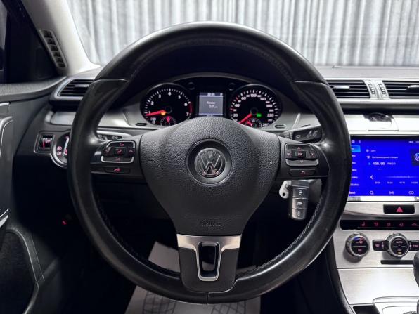 Volkswagen Passat B7 с пробегом 2013 года, цена 1 340 000 рублей, 207740 км, седан, Автокод Объявления