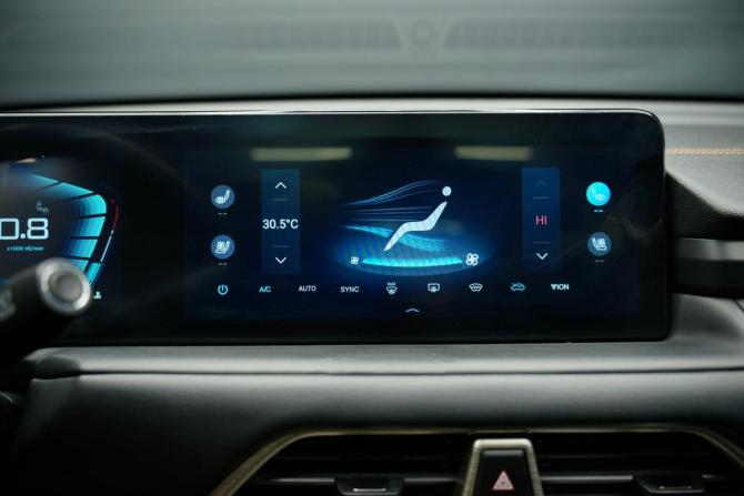 Exeed TXL I Рестайлинг с пробегом 2023 года, цена 2 467 000 рублей, 65000 км, внедорожник, Автокод Объявления