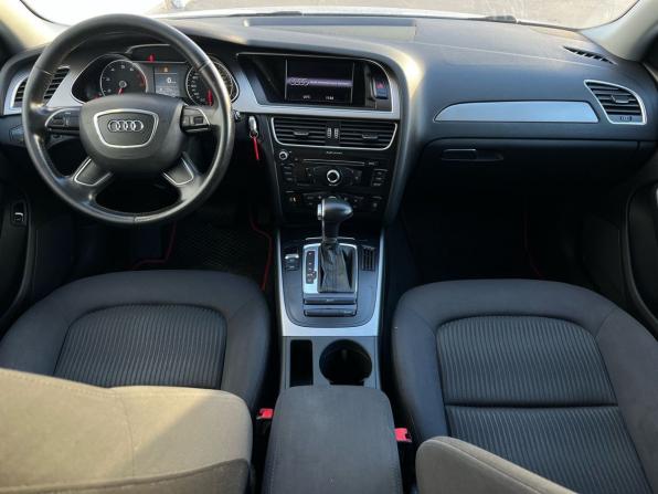Audi A4 IV (B8) Рестайлинг с пробегом 2013 года, цена 1 050 000 рублей, 243322 км, седан, Автокод Объявления
