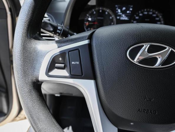 Hyundai Solaris I с пробегом 2012 года, цена 969 000 рублей, 69266 км, хэтчбек, Автокод Объявления