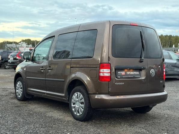 Volkswagen Caddy III Рестайлинг с пробегом 2013 года, цена 710 000 рублей, 273000 км, компактвэн, Автокод Объявления