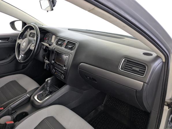 Volkswagen Jetta VI с пробегом 2012 года, цена 950 000 рублей, 184382 км, седан, Автокод Объявления