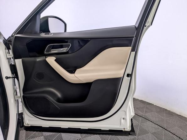 Jaguar F-Pace I с пробегом 2018 года, цена 2 650 000 рублей, 172162 км, внедорожник, Автокод Объявления