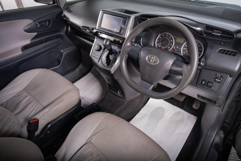 Toyota Wish II Томск  - изображение 9