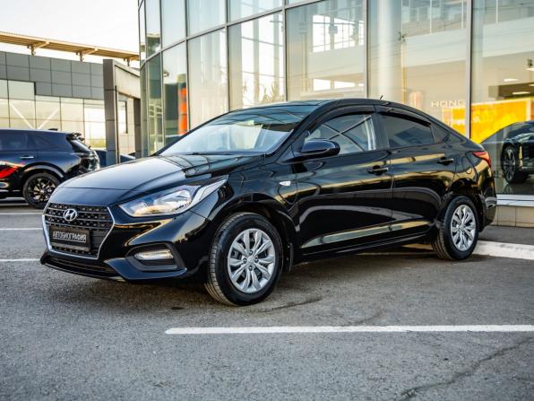 Hyundai Solaris II с пробегом 2018 года, цена 1 498 000 рублей, 92842 км, седан, Автокод Объявления