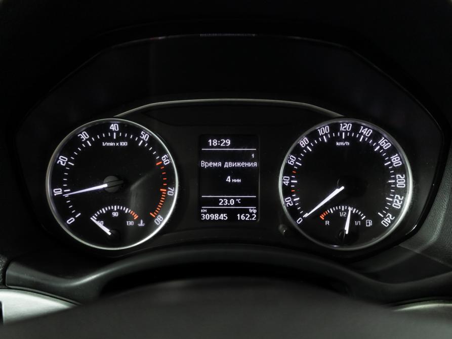 Skoda Octavia II (A5) Рестайлинг Санкт-Петербург  - изображение 12