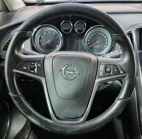 Opel Astra J с пробегом 2012 года, цена 720 000 рублей, 189000 км, хэтчбек, Автокод Объявления