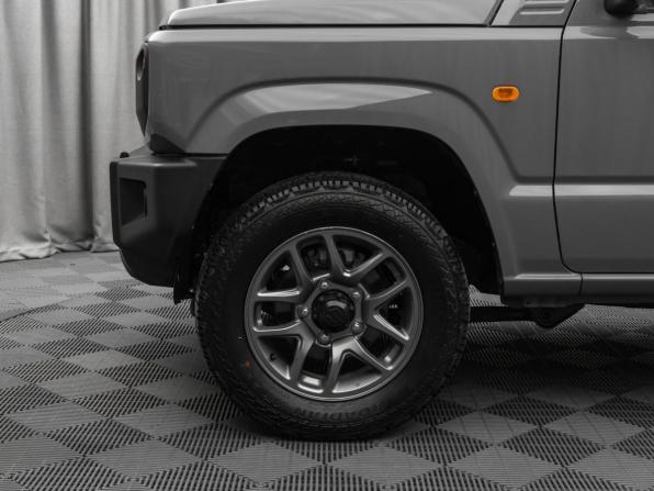 Suzuki Jimny IV с пробегом 2025 года, цена 2 750 000 рублей, 6503 км, внедорожник, Автокод Объявления