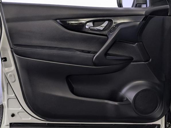 Nissan Qashqai II с пробегом 2015 года, цена 1 300 000 рублей, 172094 км, внедорожник, Автокод Объявления