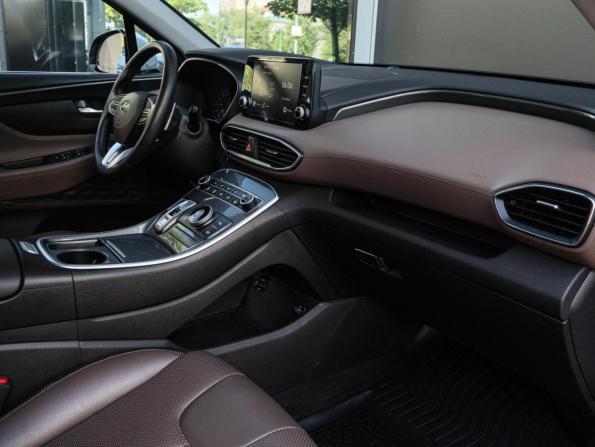 Hyundai Santa Fe IV Рестайлинг с пробегом 2022 года, цена 3 699 000 рублей, 32000 км, внедорожник, Автокод Объявления