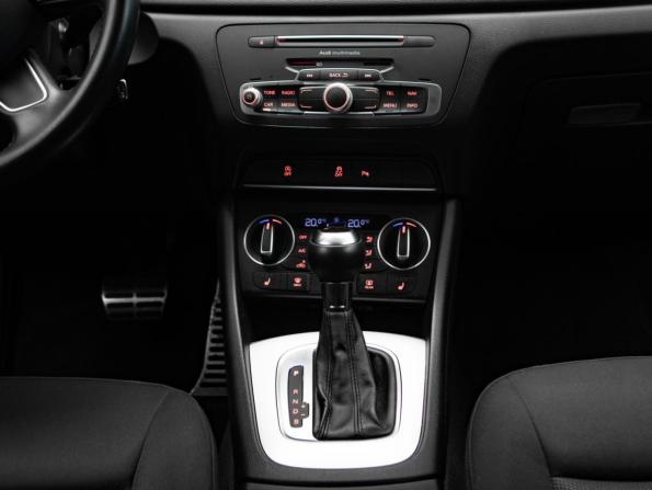 Audi Q3 I (8U) Рестайлинг с пробегом 2015 года, цена 2 250 000 рублей, 117000 км, внедорожник, Автокод Объявления