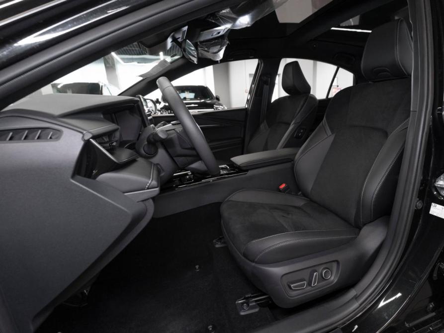 Toyota Camry IX (XV80) China Market Москва  - изображение 9