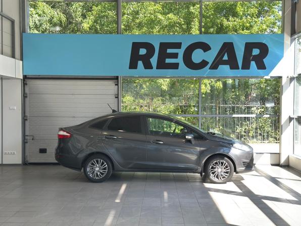 Ford Fiesta Mk6 Рестайлинг с пробегом 2018 года, цена 840 000 рублей, 115965 км, хэтчбек, Автокод Объявления