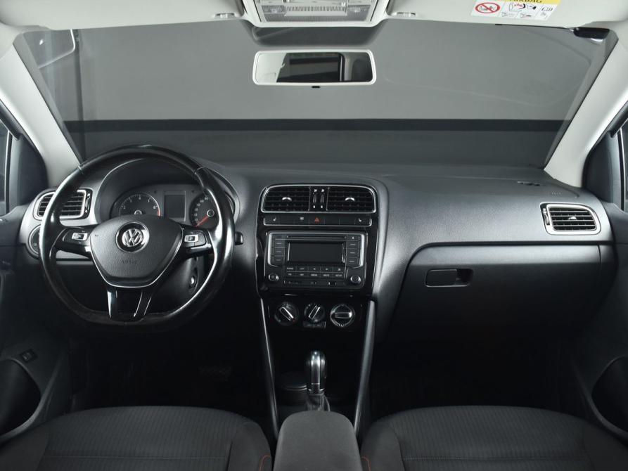 Volkswagen Polo V Рестайлинг Кемерово  - изображение 8