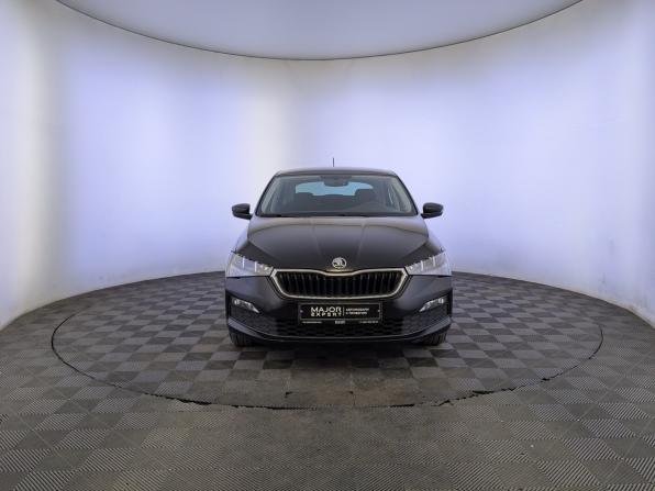Skoda Rapid II с пробегом 2021 года, цена 1 810 000 рублей, 79354 км, лифтбек, Автокод Объявления