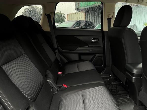 Mitsubishi Outlander III Рестайлинг 2 с пробегом 2017 года, цена 1 820 700 рублей, 156422 км, внедорожник, Автокод Объявления
