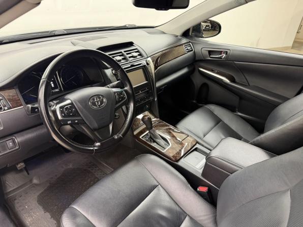 Toyota Camry VII (XV50) Рестайлинг с пробегом 2015 года, цена 2 330 000 рублей, 111766 км, седан, Автокод Объявления