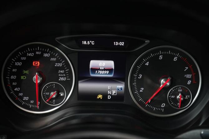 Mercedes-Benz GLA I (X156) Рестайлинг с пробегом 2018 года, цена 1 600 000 рублей, 178898 км, внедорожник, Автокод Объявления
