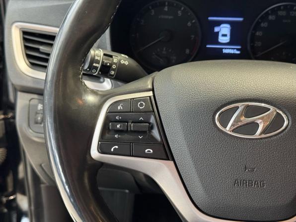 Hyundai Solaris II с пробегом 2018 года, цена 1 299 000 рублей, 149959 км, седан, Автокод Объявления