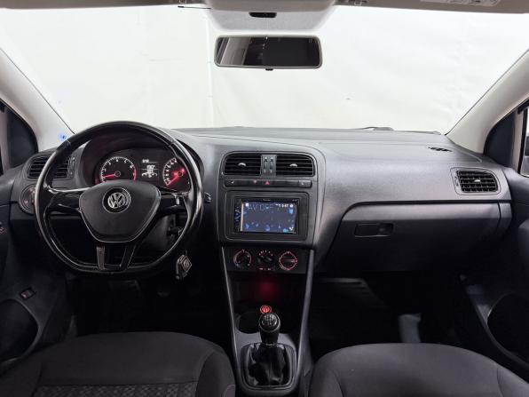 Volkswagen Polo V Рестайлинг с пробегом 2015 года, цена 890 000 рублей, 173128 км, седан, Автокод Объявления