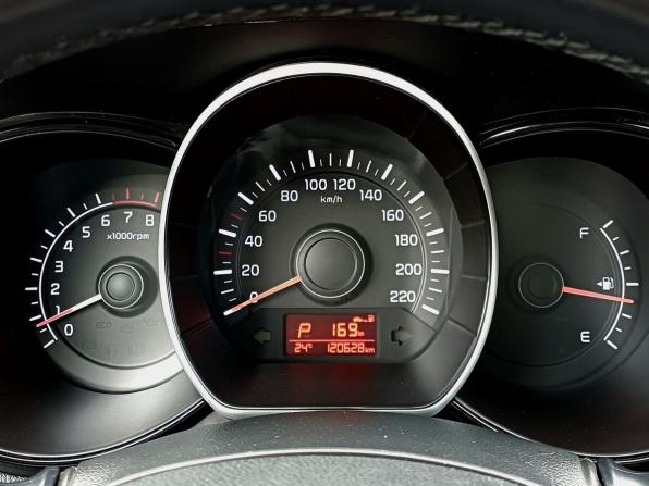 Kia Rio III Рестайлинг с пробегом 2015 года, цена 1 139 000 рублей, 120627 км, хэтчбек, Автокод Объявления