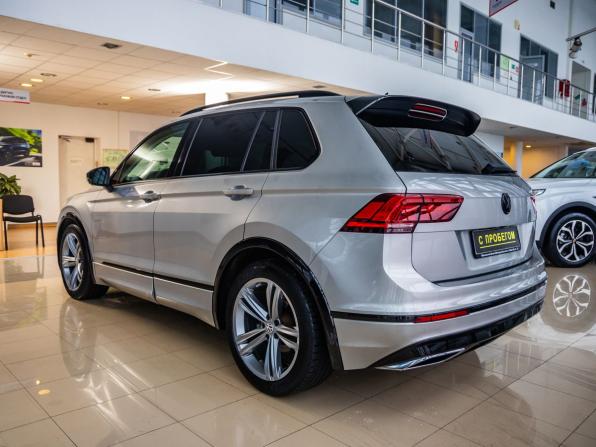 Volkswagen Tiguan II с пробегом 2018 года, цена 2 847 000 рублей, 168191 км, внедорожник, Автокод Объявления
