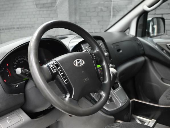 Hyundai Grand Starex I с пробегом 2008 года, цена 1 000 000 рублей, 221269 км, минивэн, Автокод Объявления