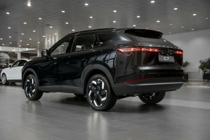 Новый Omoda C7 2026 года, цена 3 499 000 рублей, внедорожник, Автокод Объявления
