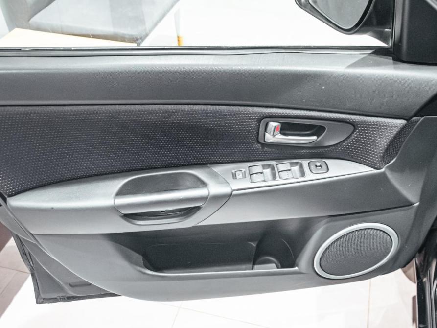 Mazda 3 I (BK) Рестайлинг Екатеринбург  - изображение 12