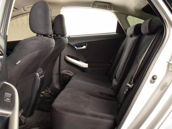 Toyota Prius III Рестайлинг (XW30) с пробегом 2012 года, цена 1 179 995 рублей, 186727 км, лифтбек, Автокод Объявления