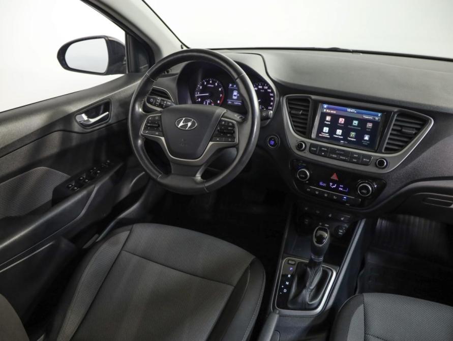 Hyundai Solaris II Санкт-Петербург  - изображение 9