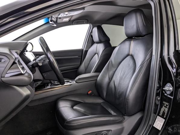 Toyota Camry VIII (XV70) с пробегом 2020 года, цена 2 725 000 рублей, 112991 км, седан, Автокод Объявления