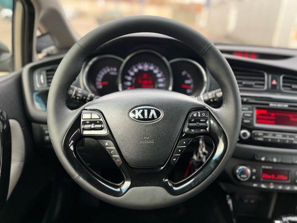 Kia Ceed II с пробегом 2013 года, цена 980 000 рублей, 181597 км, хэтчбек, Автокод Объявления