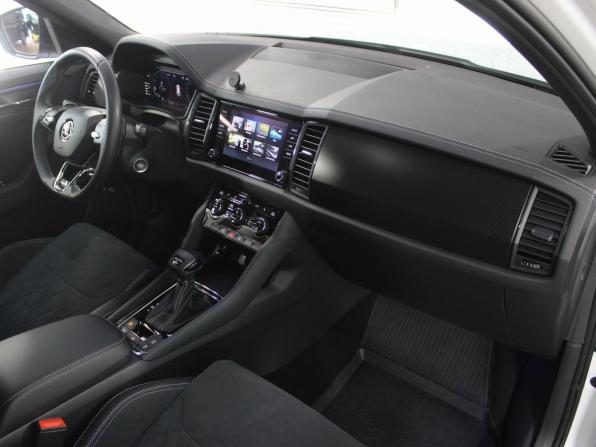 Skoda Kodiaq I Рестайлинг с пробегом 2024 года, цена 4 769 000 рублей, 27000 км, внедорожник, Автокод Объявления