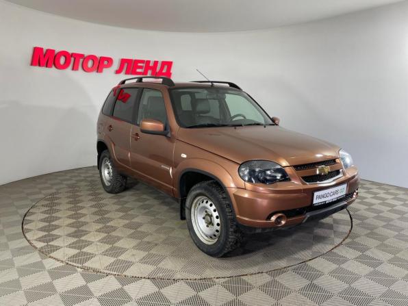 Chevrolet Niva I Рестайлинг с пробегом 2017 года, цена 743 000 рублей, 59962 км, внедорожник, Автокод Объявления
