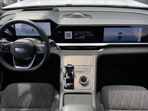 Geely Monjaro I Рестайлинг с пробегом 2025 года, цена 4 049 000 рублей, 4550 км, внедорожник, Автокод Объявления