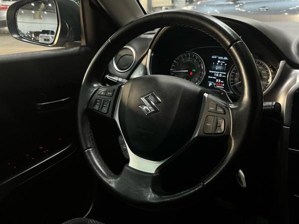 Suzuki Vitara II Рестайлинг с пробегом 2019 года, цена 1 770 000 рублей, 82642 км, внедорожник, Автокод Объявления