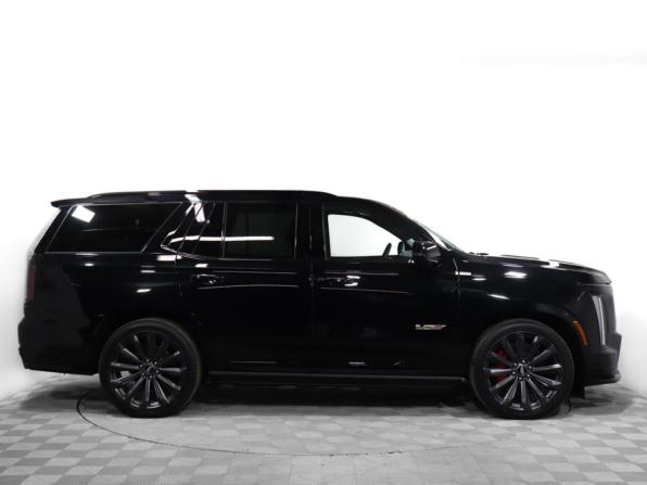 Cadillac Escalade-V I Рестайлинг с пробегом 2025 года, цена 25 799 000 рублей, 27 км, внедорожник, Автокод Объявления