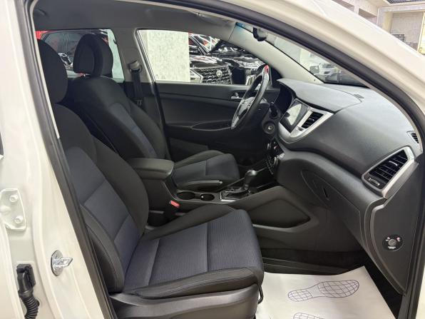 Hyundai Tucson III с пробегом 2016 года, цена 1 999 000 рублей, 111181 км, внедорожник, Автокод Объявления